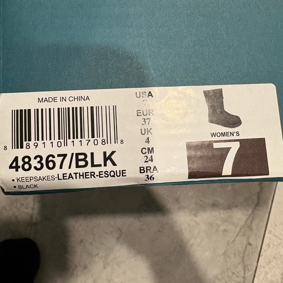 Skechers Black Rugged Sole Boots - Picture 6 of 6